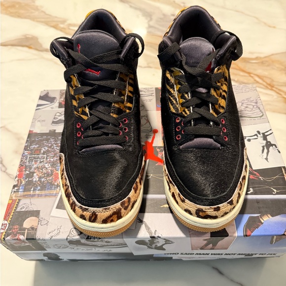 Jordan Air Retro 3 SE Animal Instinct - Picture 2 of 8